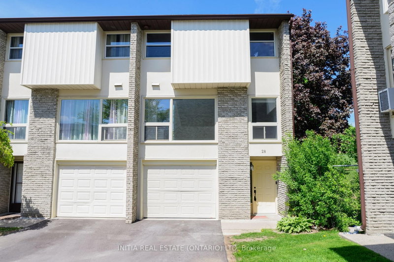 home for sale on 28 Chiddington Gate S