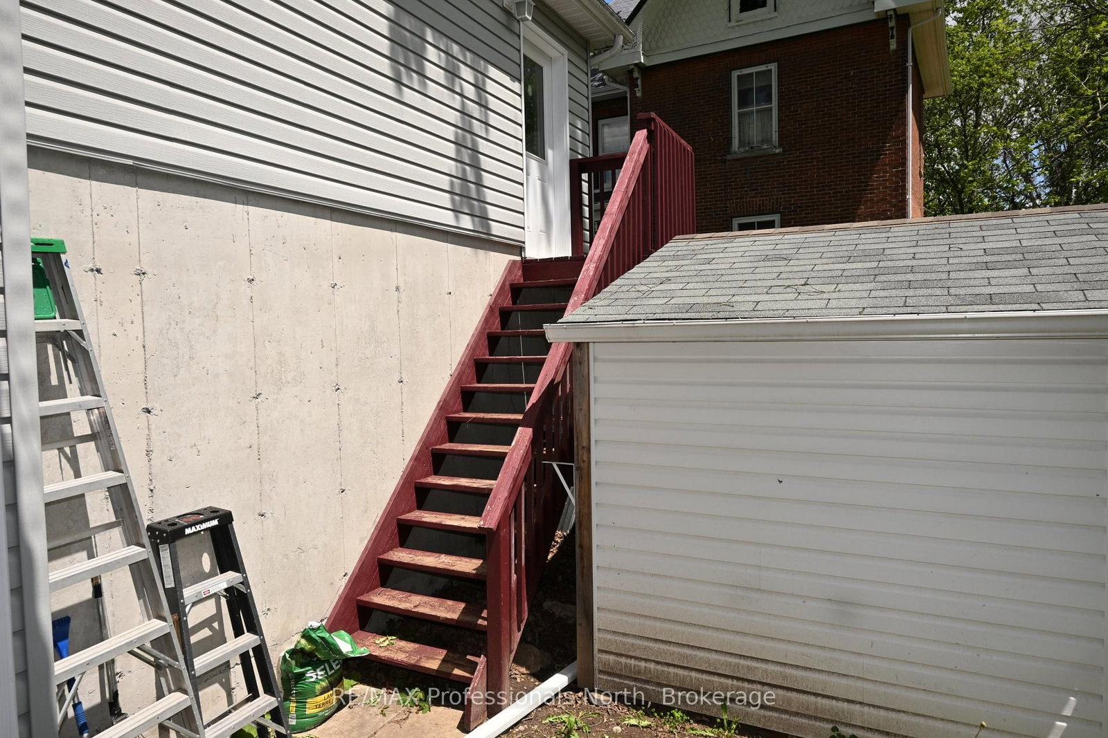 103 St Lawrence Street W • Madoc, ON photo 37