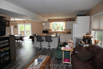 103 St Lawrence Street W • Madoc, ON photo 6