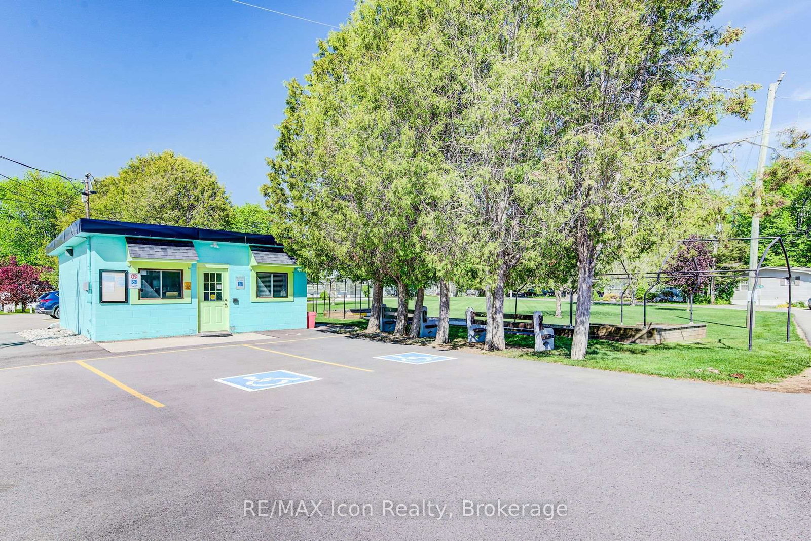 11 Hemlock Crescent • Puslinch, ON photo 37