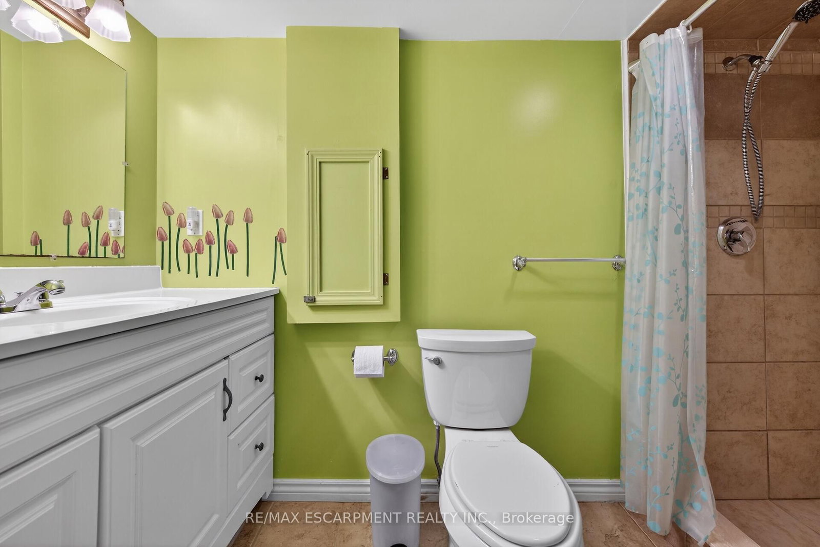 31 Larchwood Drive • St. Catharines, ON photo 40