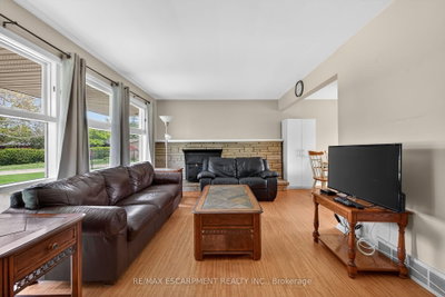 31 Larchwood Drive • St. Catharines, ON photo 6