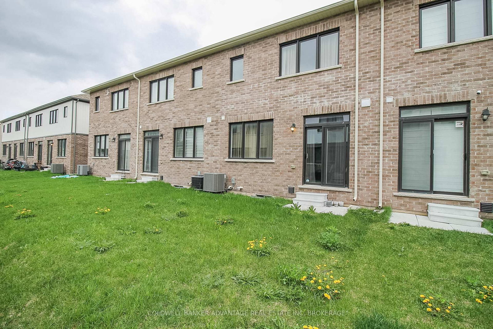 77 Keelson Street • Welland, ON photo 36