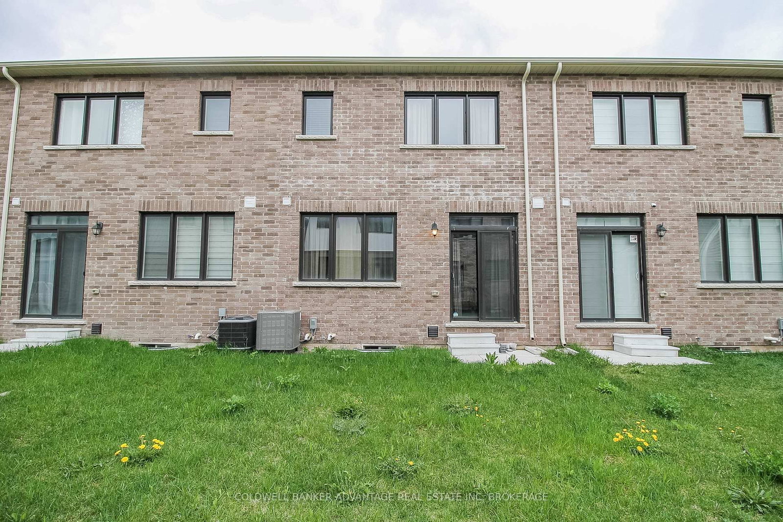 77 Keelson Street • Welland, ON photo 37