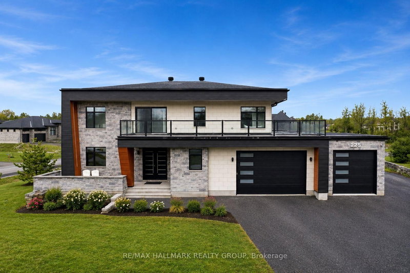 225 Summerview Terr photo 3