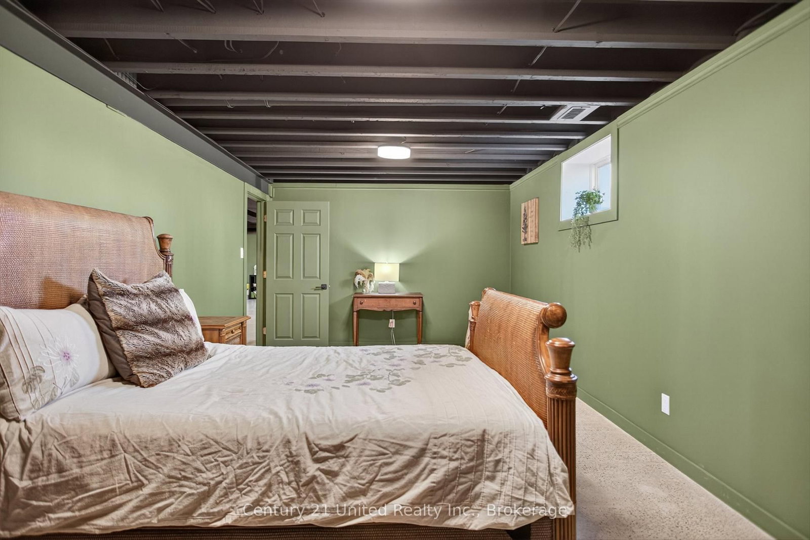 2348 North School Road • Selwyn, ON photo 39