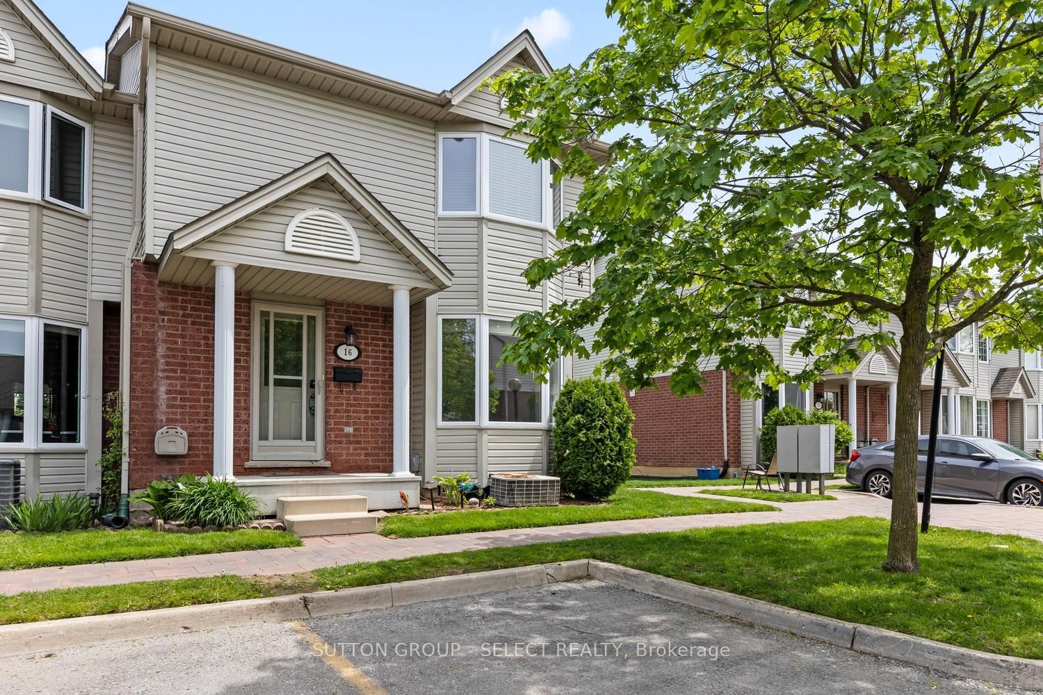 20 Kernohan Parkway, Unit 16 - Photo 2