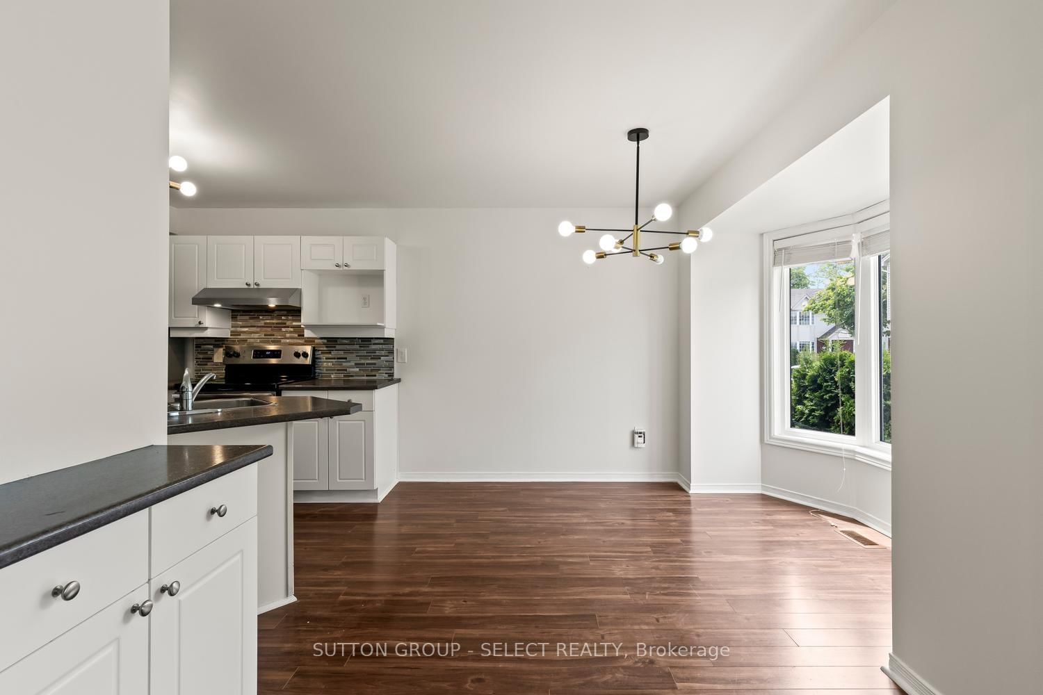 20 Kernohan Parkway, Unit 16 - Photo 6