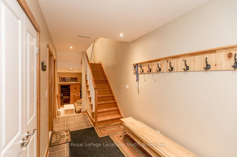6 - 104 Farm Gate Road