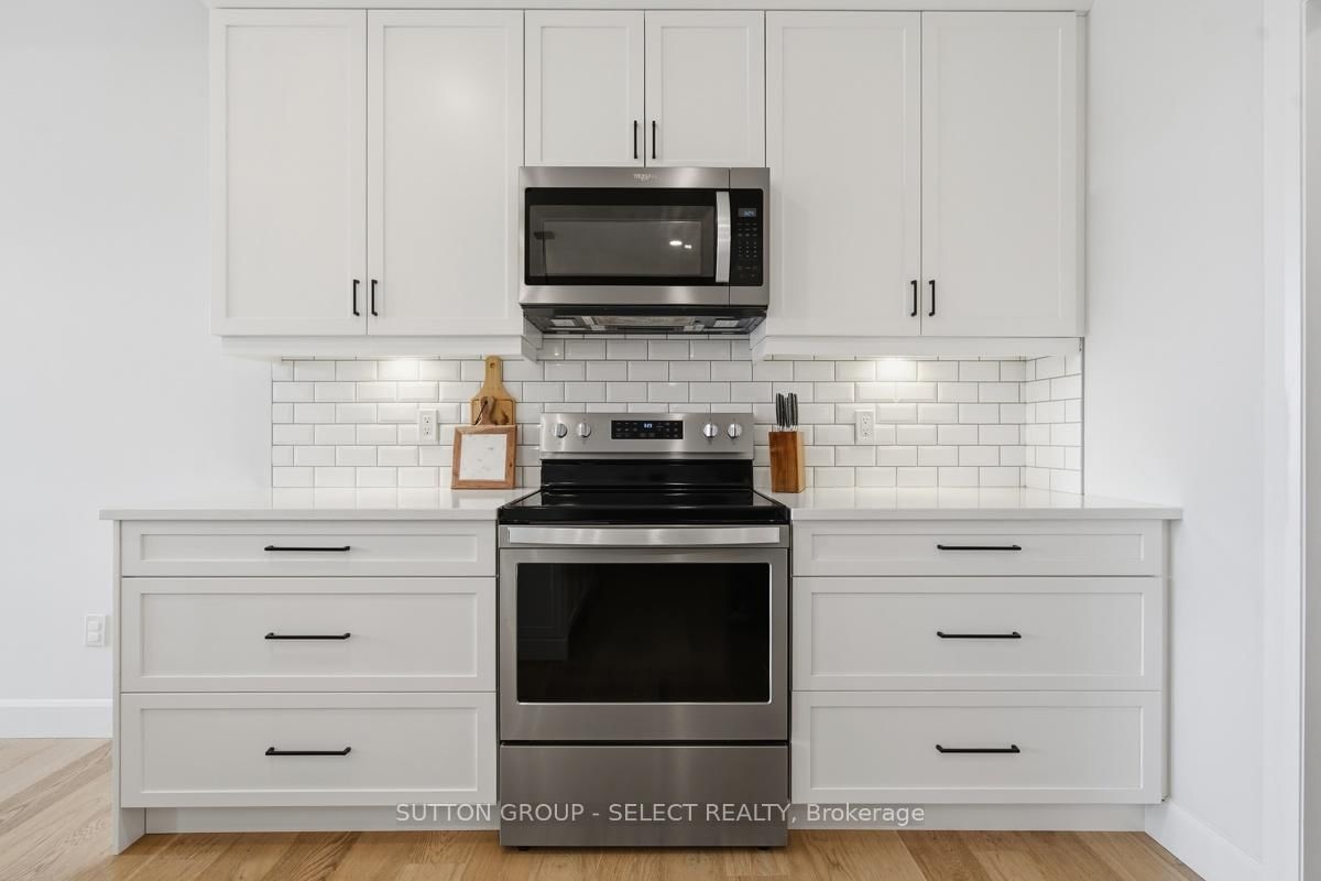 159 Collins Way • #49 • Strathroy-Caradoc, ON photo 13