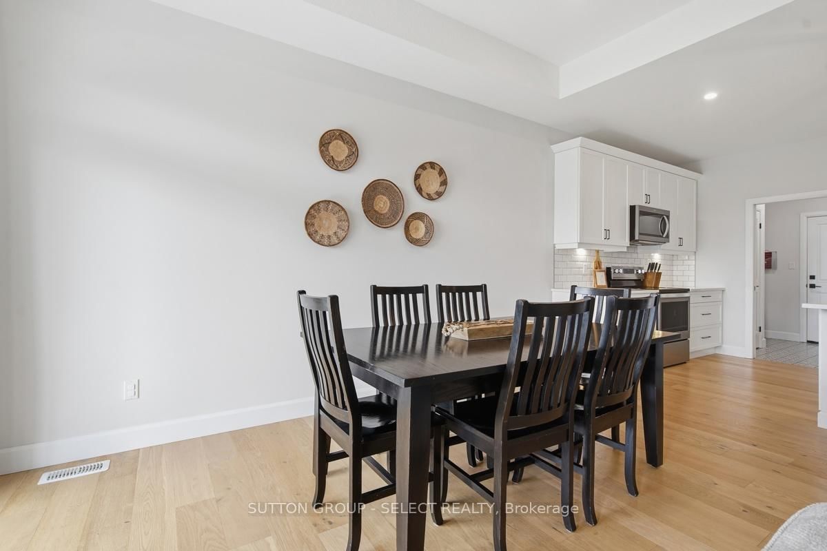159 Collins Way • #49 • Strathroy-Caradoc, ON photo 15