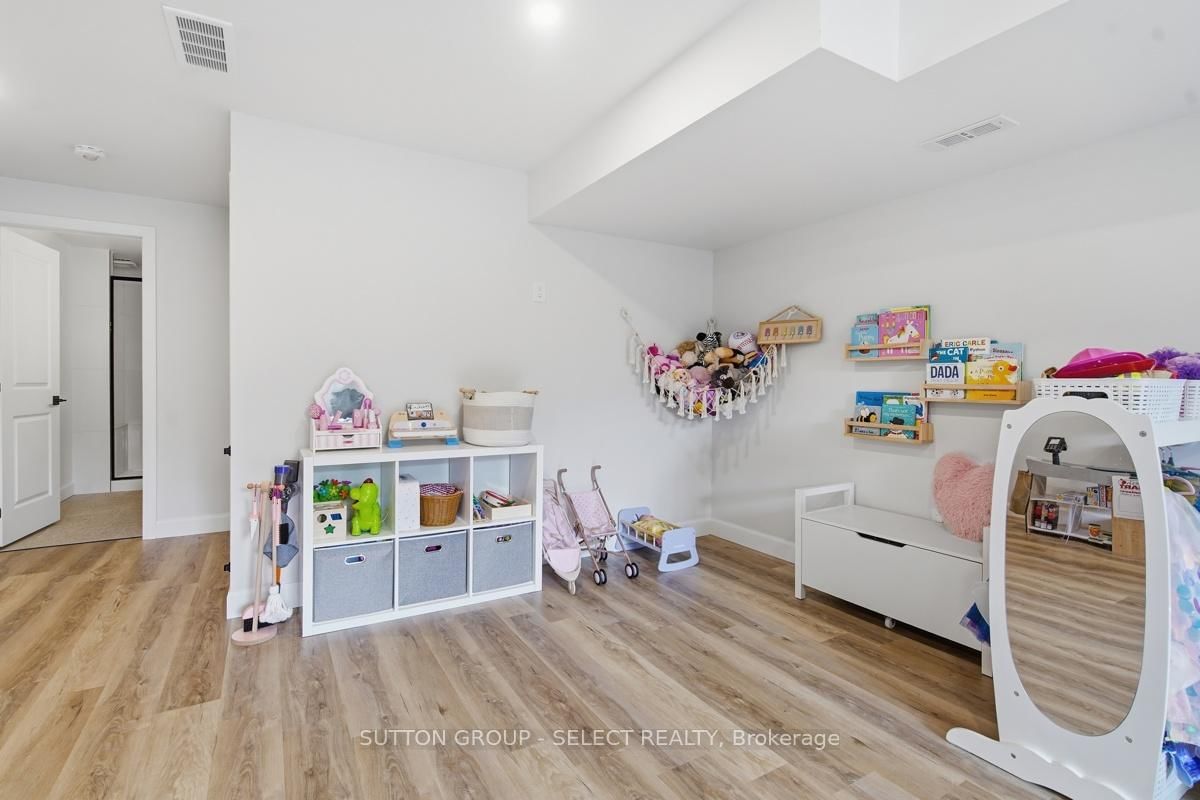 159 Collins Way • #49 • Strathroy-Caradoc, ON photo 30