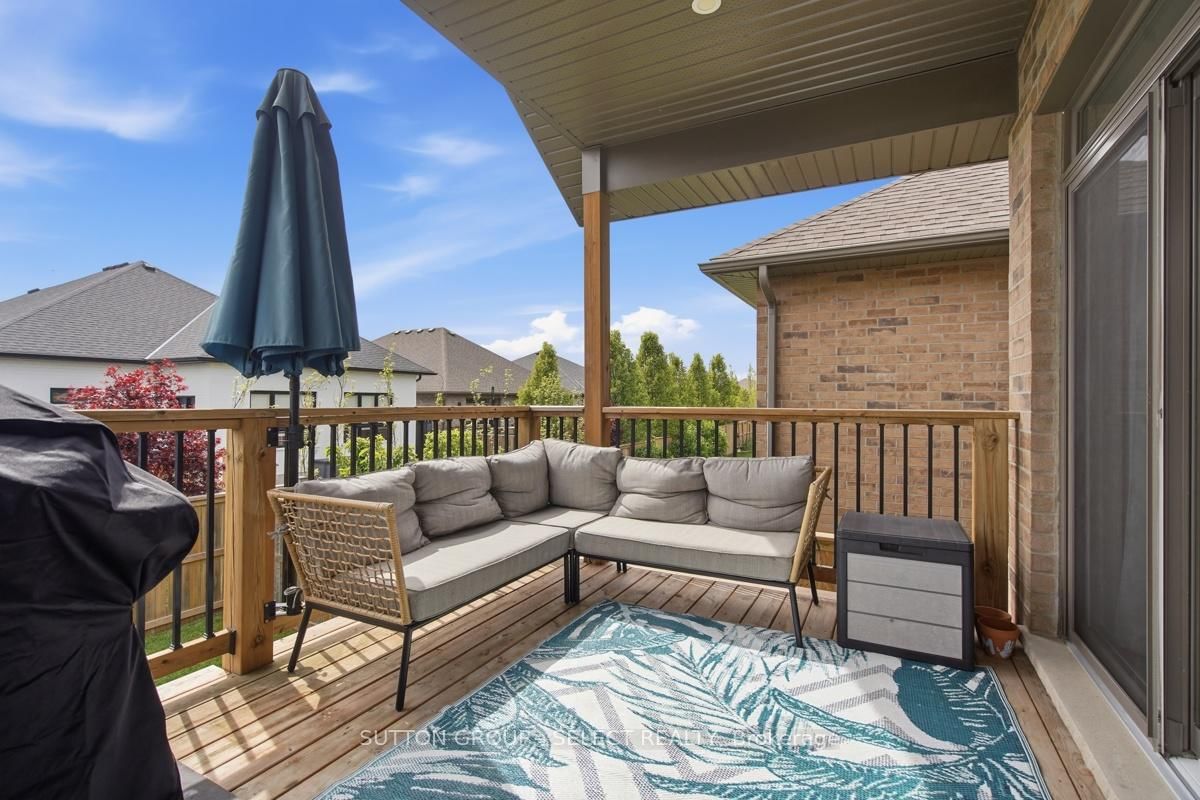 159 Collins Way • #49 • Strathroy-Caradoc, ON photo 40