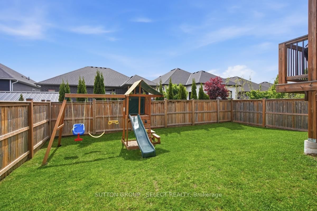 159 Collins Way • #49 • Strathroy-Caradoc, ON photo 42