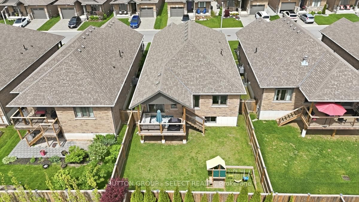 159 Collins Way • #49 • Strathroy-Caradoc, ON photo 46