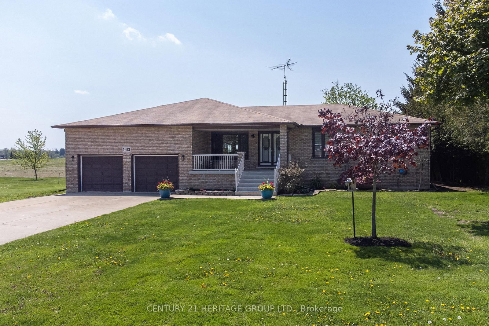 1613 Haldibrook Road • Haldimand, ON photo 2