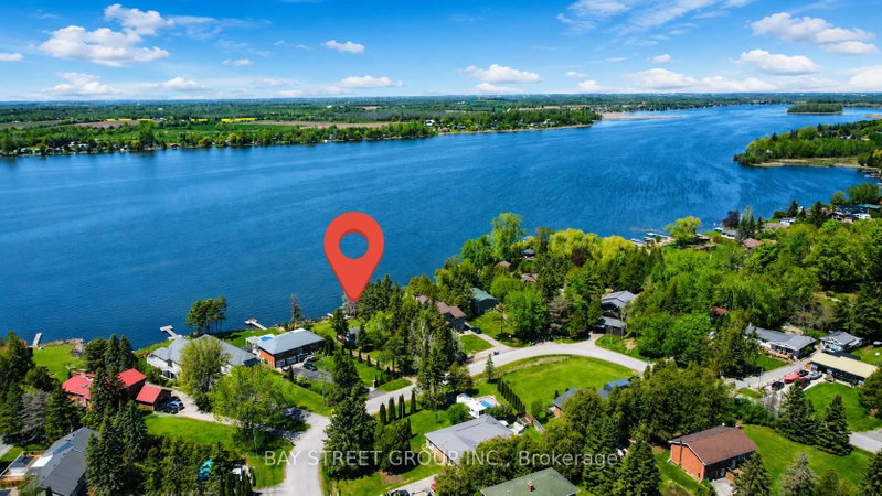 home for sale on 33 Cedar Crescent