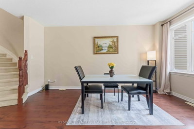 27 Torbec Avenue • Ottawa, ON photo 9