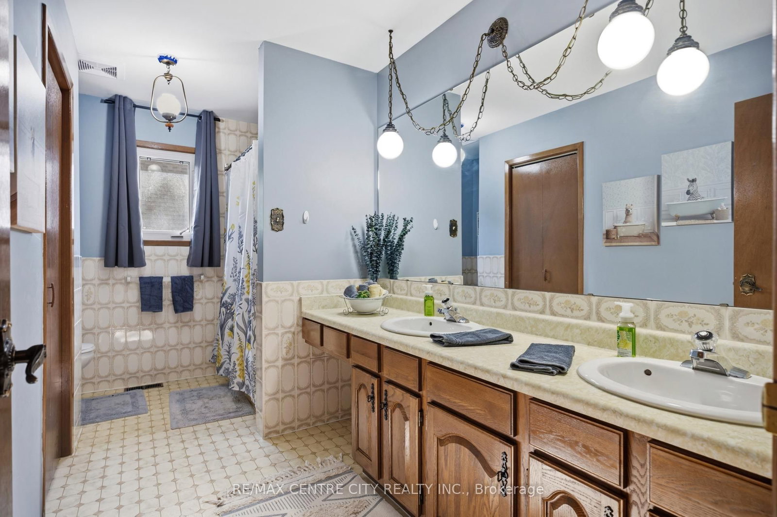 32 Brock Street • St. Thomas, ON photo 21