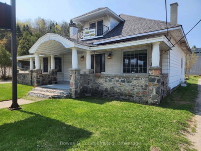 124 Maple Avenue • Dysart et al, ON photo 2