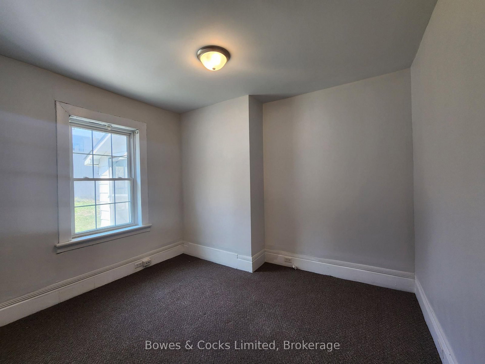 124 Maple Avenue • Dysart et al, ON photo 3