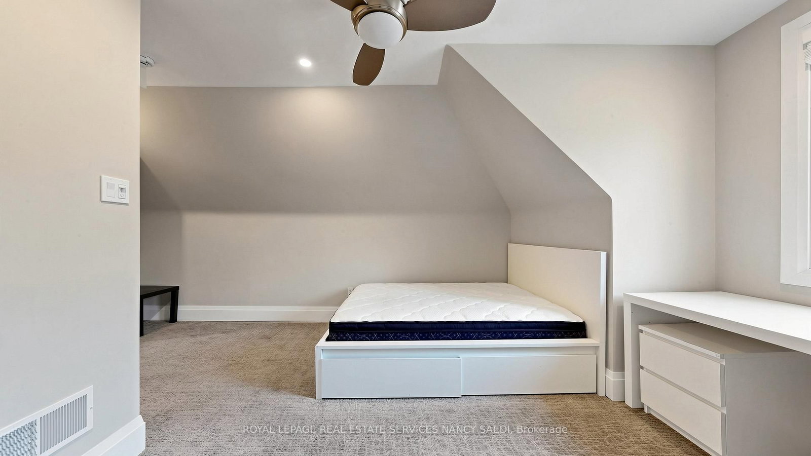 3 Oakwood Place • Hamilton, ON photo 20