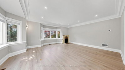 3 Oakwood Place • Hamilton, ON photo 8