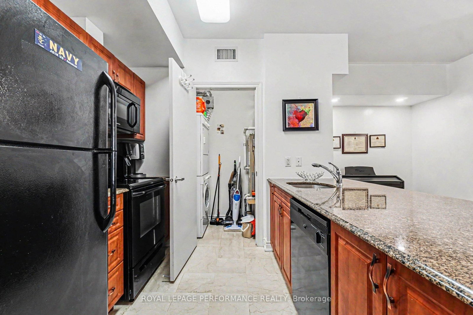 234 Rideau Street • #2205 • Ottawa, ON photo 10