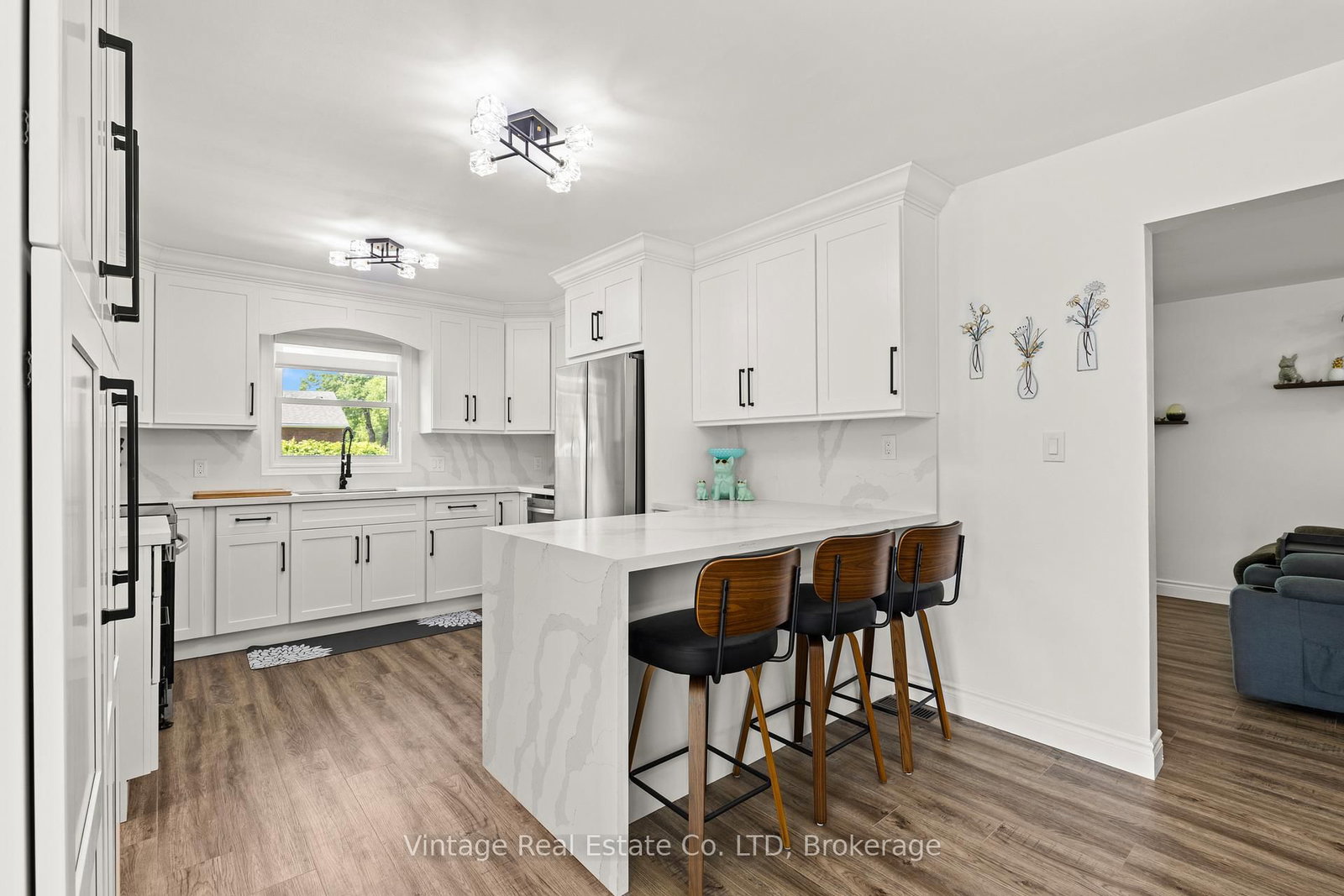6478 Russell Street - Photo 4