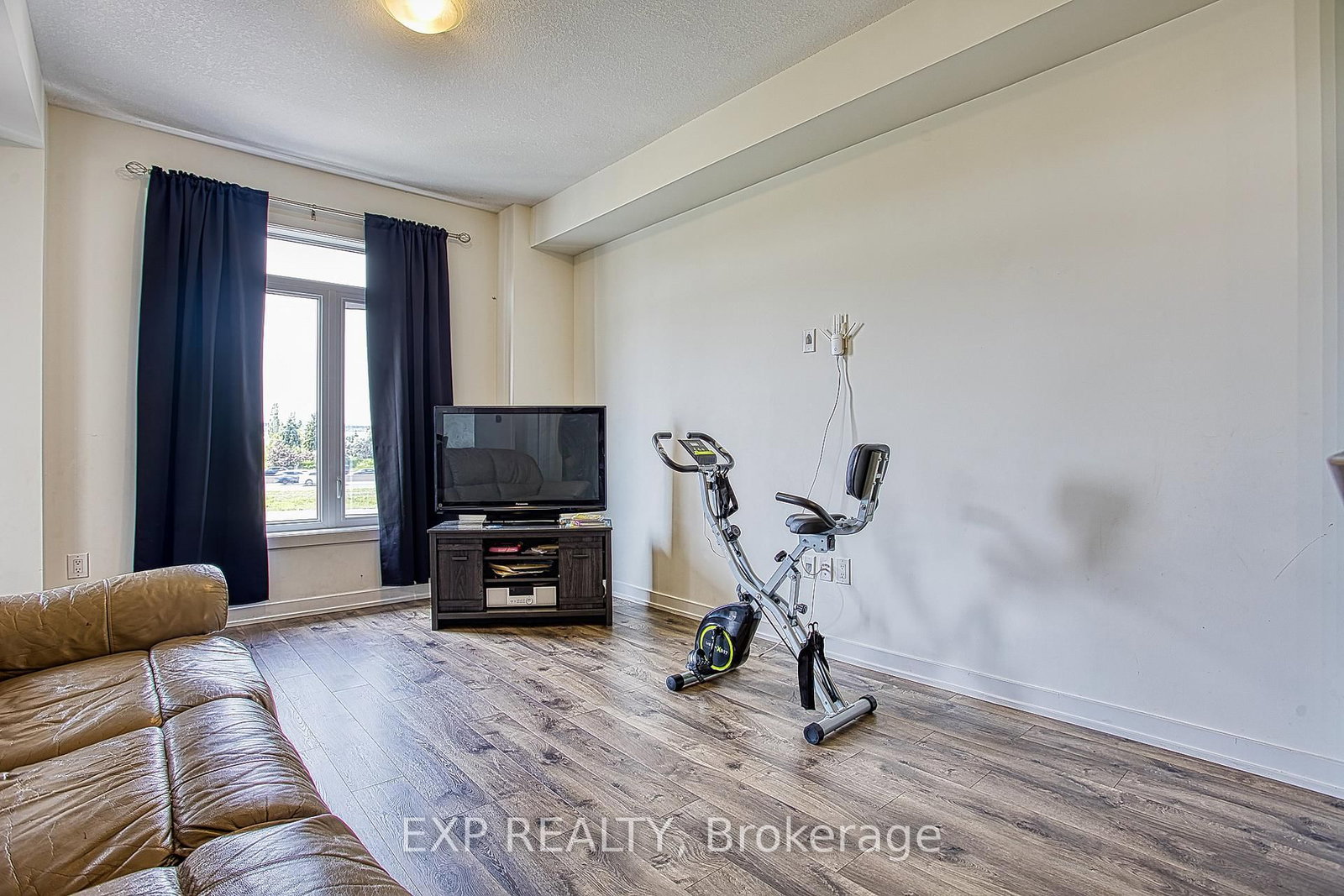 590 North Service Road, Unit 50 - Photo 7