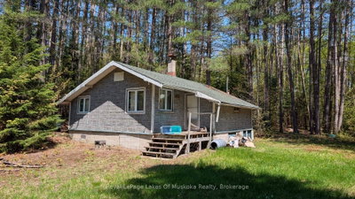 386 Locke's Road • Perry, ON photo 8