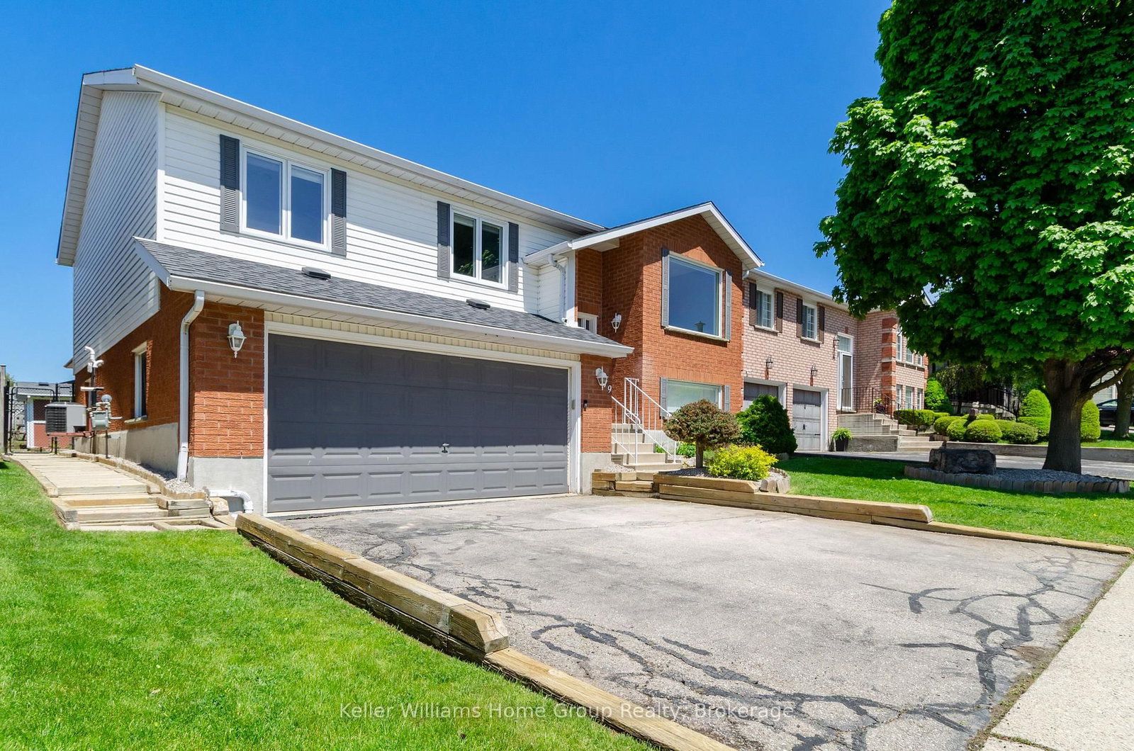 79 Hazelwood Crescent - Photo 3
