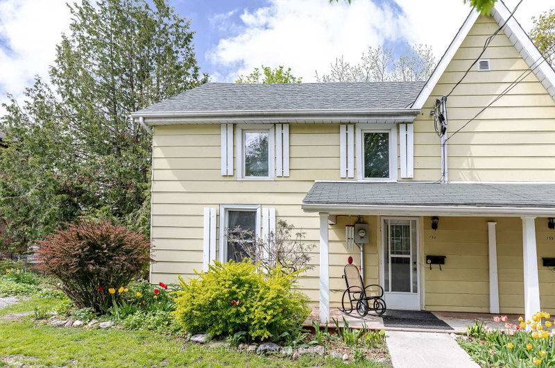 733-735 Bethune Street N N