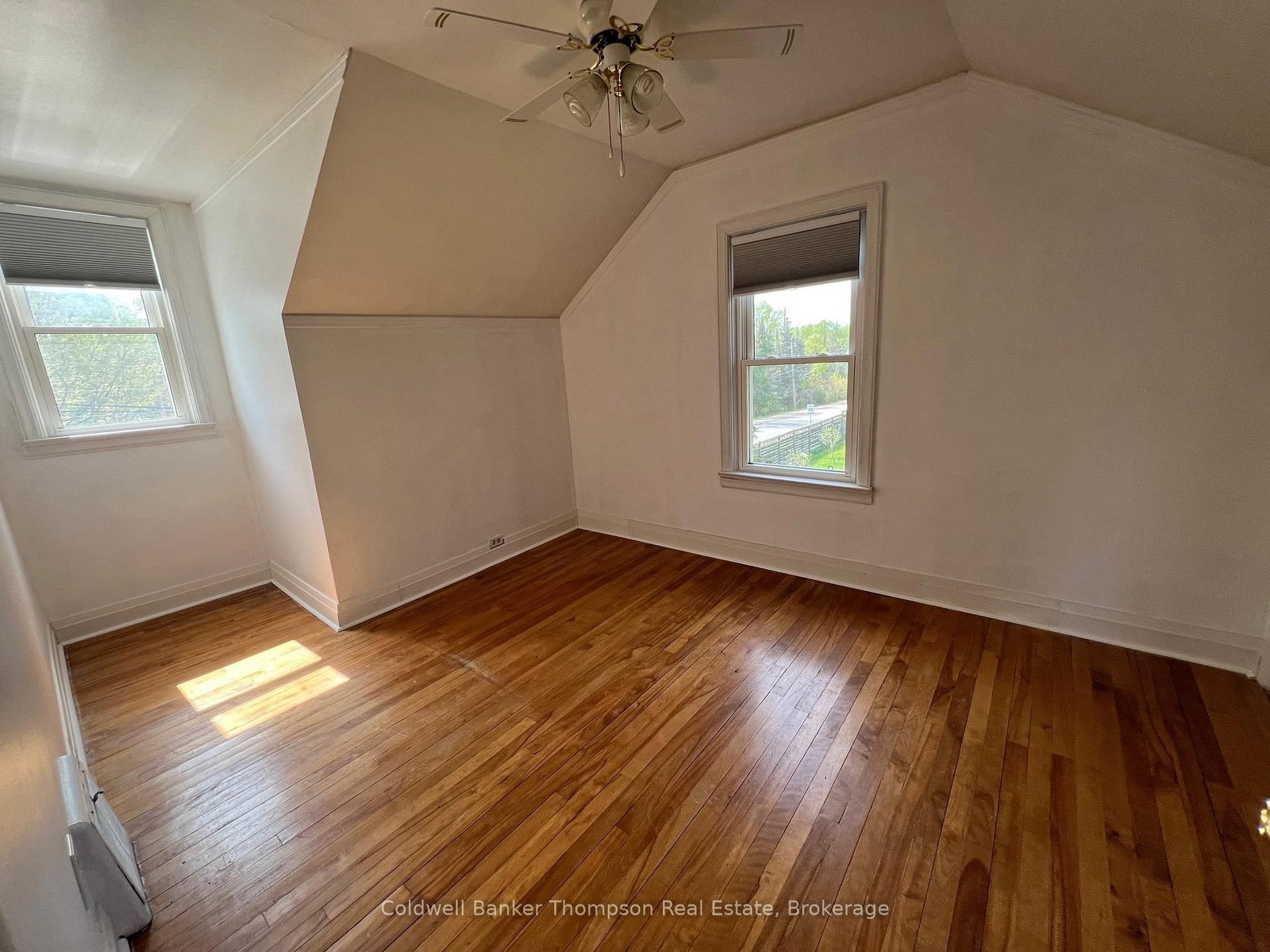 37 Eagle Lake Road • South River, ON photo 12