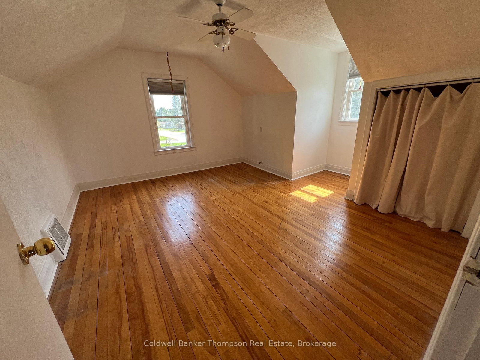 37 Eagle Lake Road • South River, ON photo 14