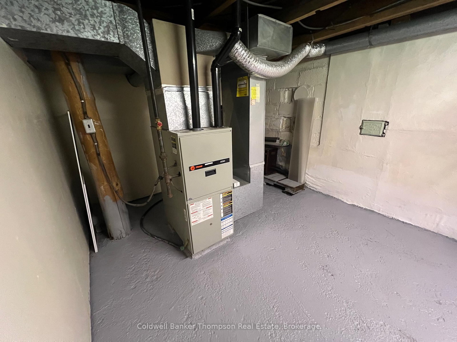37 Eagle Lake Road • South River, ON photo 15
