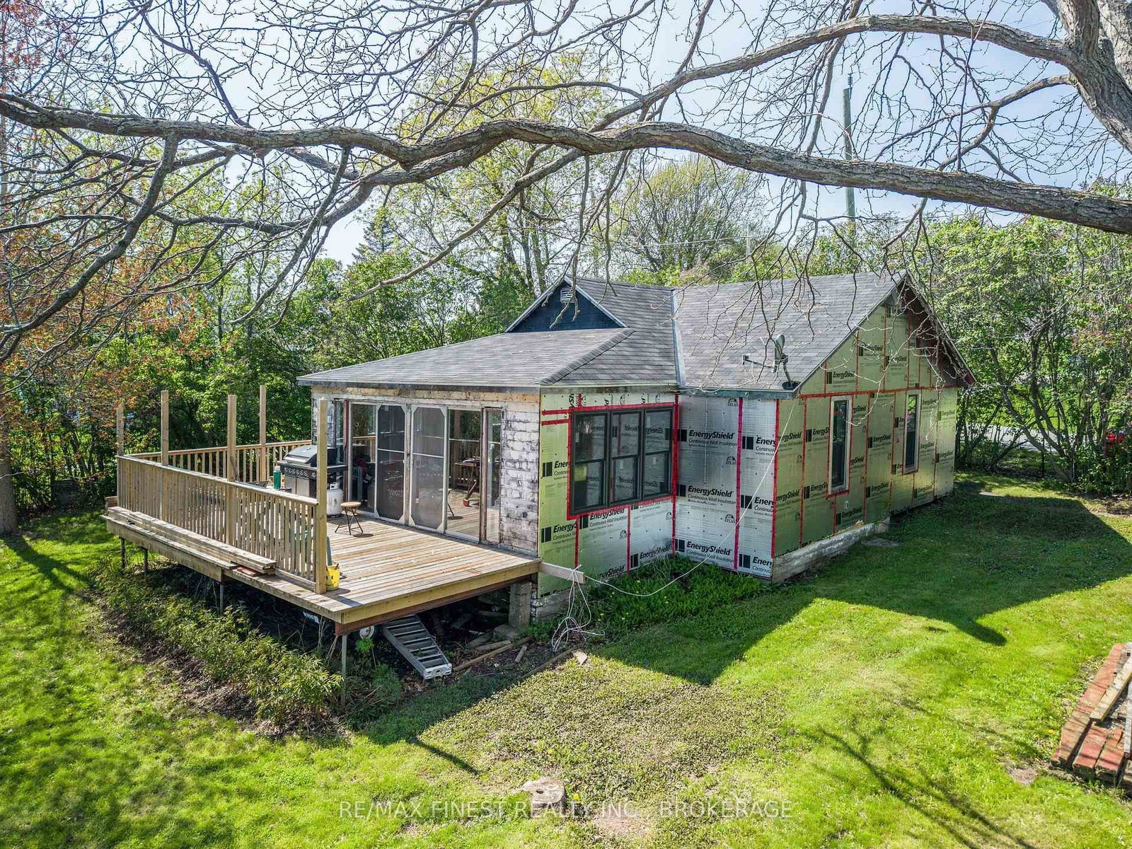141 River Road • Front of Leeds & Seeleys Bay, ON photo 3