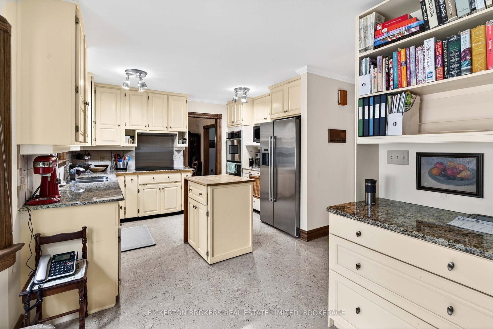 36 Shemrock Drive • Leeds and the Thousand Islands, ON photo 13