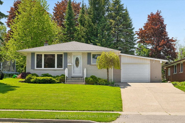 105 Silverspring Crescent
