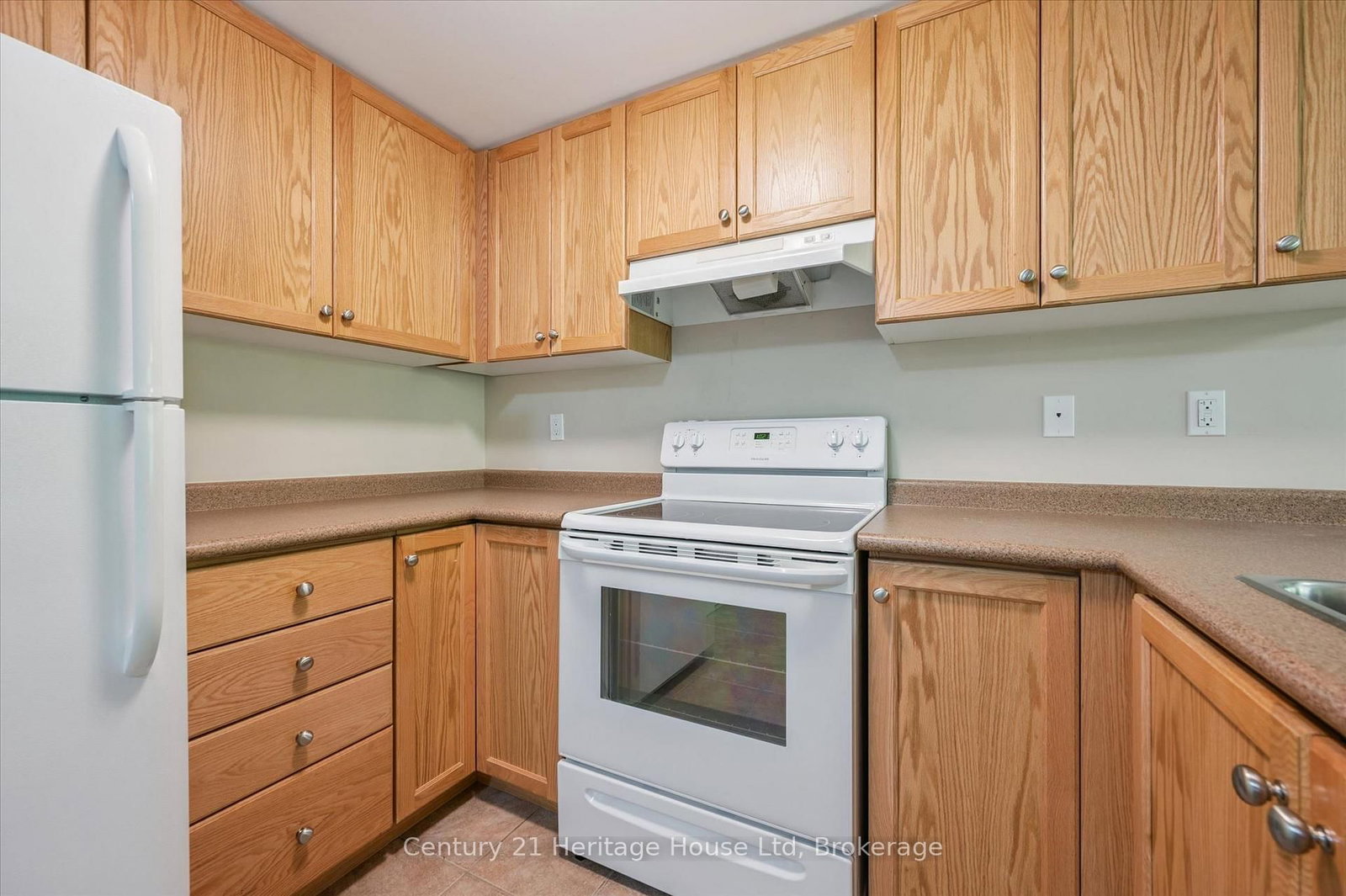 625 St David Street S, Unit 407 - Photo 11