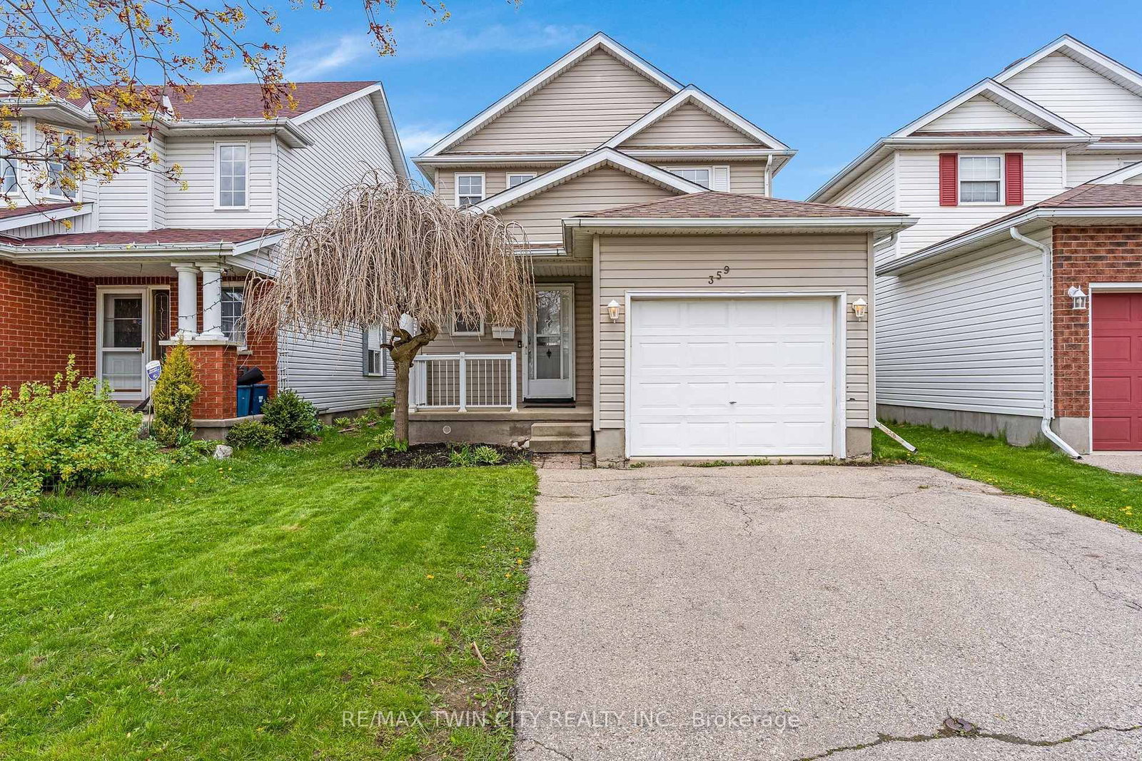 Detached House for sale at 359 Highbrook Crescent, Kitchener, Ontario, N2E 3P5 - MLS: X13175680