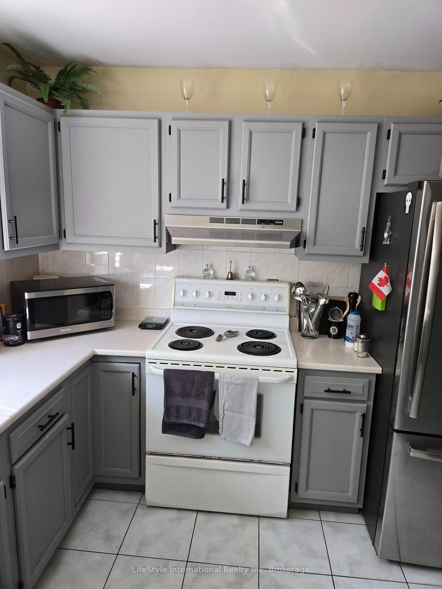 201 N Silvercreek Parkway • #16 • Guelph, ON photo 7