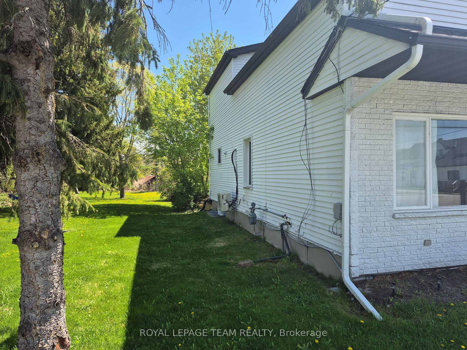 3267 Yorks Corners Road S • Kenmore, ON photo 3