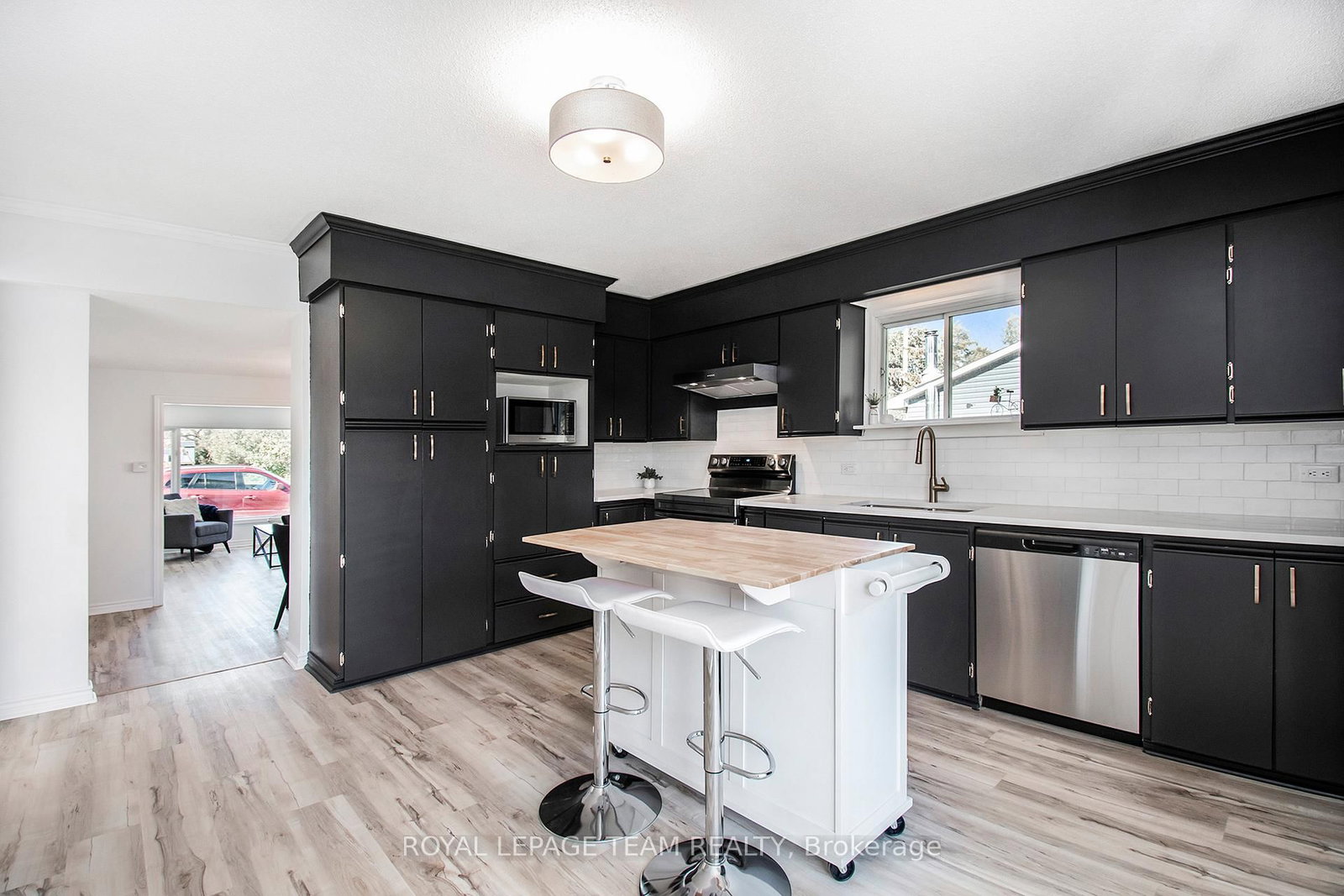 3267 Yorks Corners Road S • Kenmore, ON photo 8