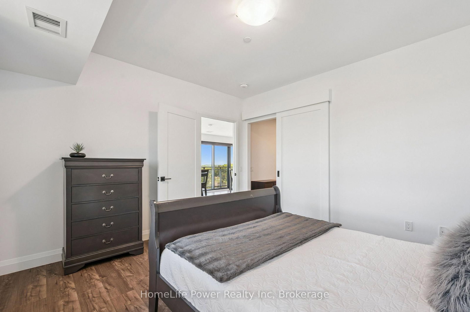 332 Gosling Gardens, Unit 803 - Photo 16