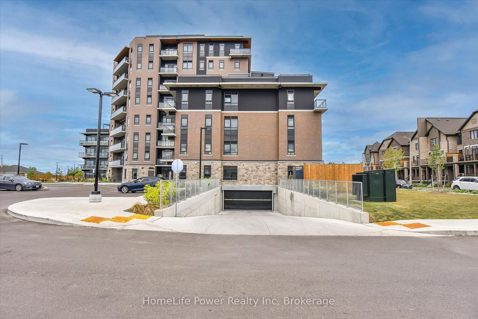 332 Gosling Gardens, Unit 803 - Photo 2
