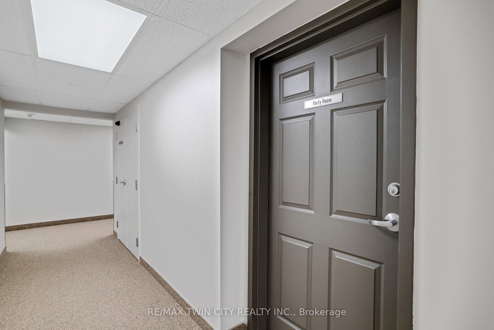 50 Bryan Court, Unit LL06 - Photo 34