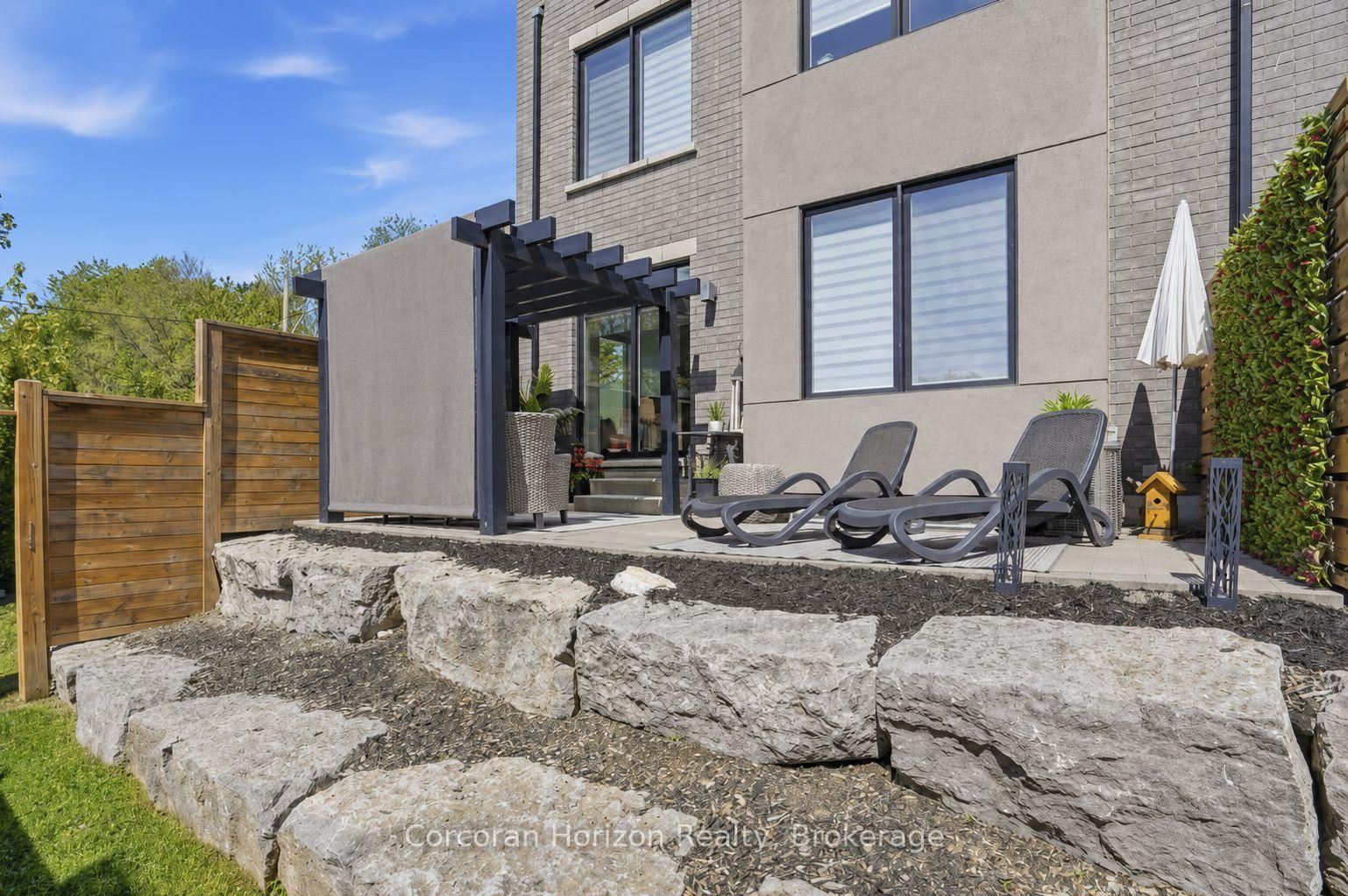 107 Concession Street • #21 • Cambridge, ON photo 28