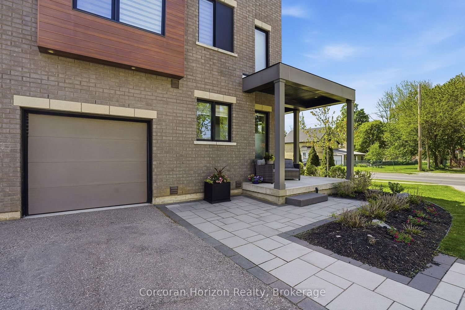 107 Concession Street • #21 • Cambridge, ON photo 3