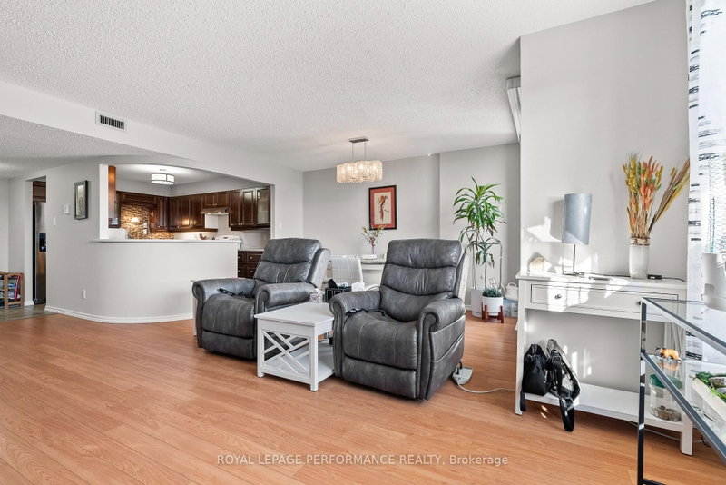 Unit #407 - 200 Lafontaine Avenue
